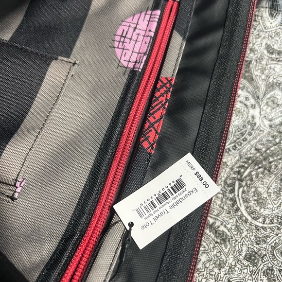 Vera Bradley “Havana hotspots” expandable tote.new - Picture 2 of 4